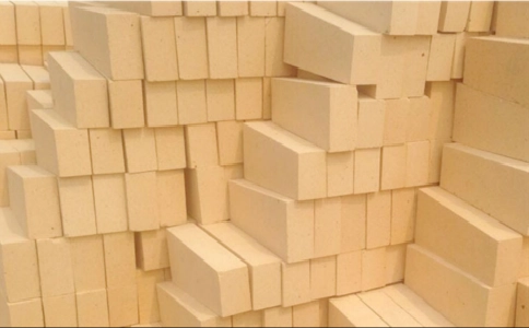 輕質(zhì)耐火磚種類(lèi)這么多，哪些才是適合在···