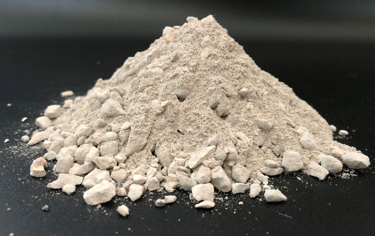 按照施工方法，不定形耐火材料可分為這···